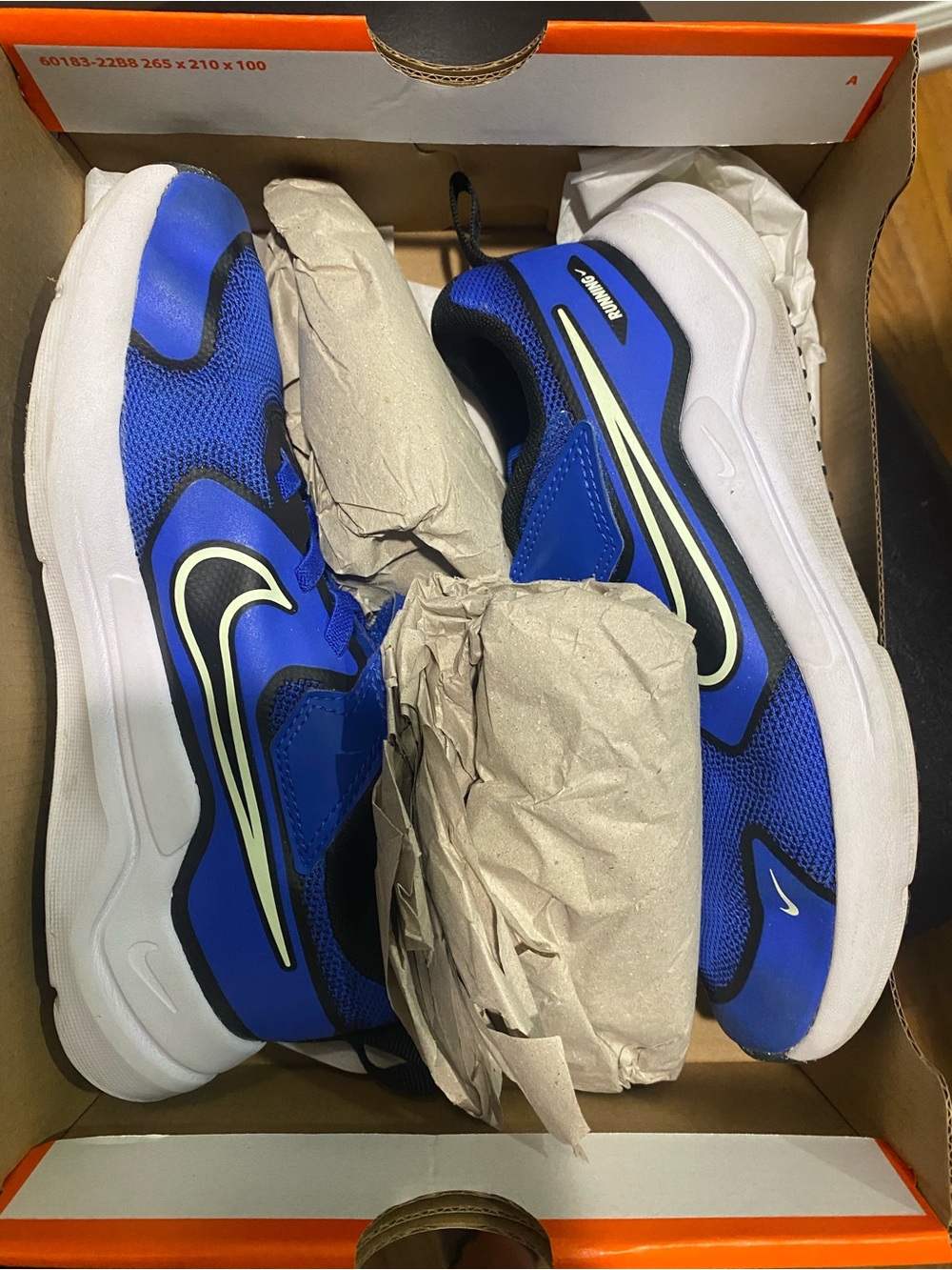 Nike Cosmic Runner (PSV) Boy’s Blue Black Volt Running Shoes HM4400-407 US 2.5